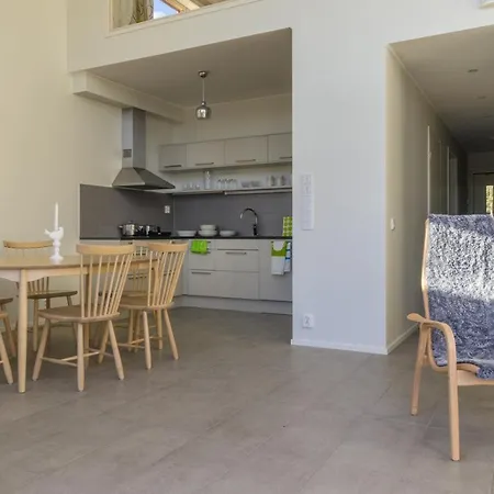 Willa Strandby Kaeringsund Eckero